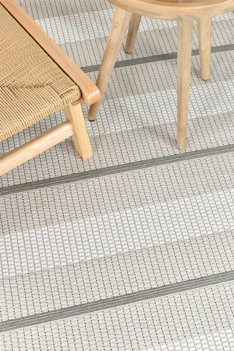 Alma 25 Beige Outdoor Rug