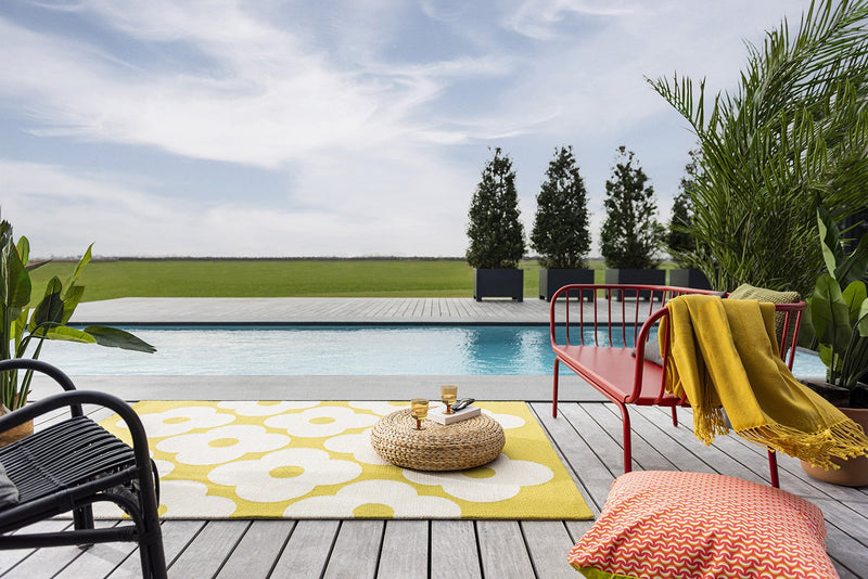 Orla Kiely Spot Flower Dandelion Outdoor Rug 460806