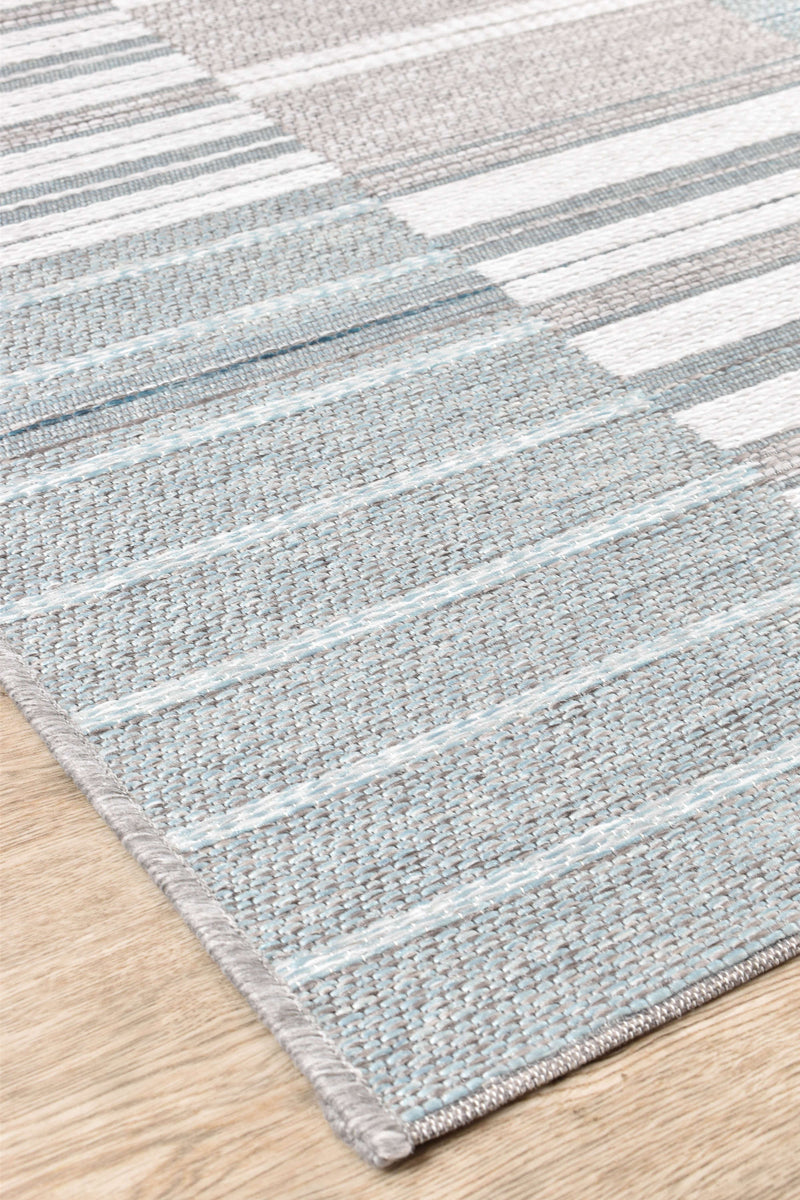 Vermont 54 Soft Blue Outdoor Rug