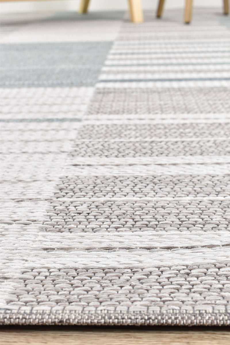 Vermont 54 Soft Blue Outdoor Rug