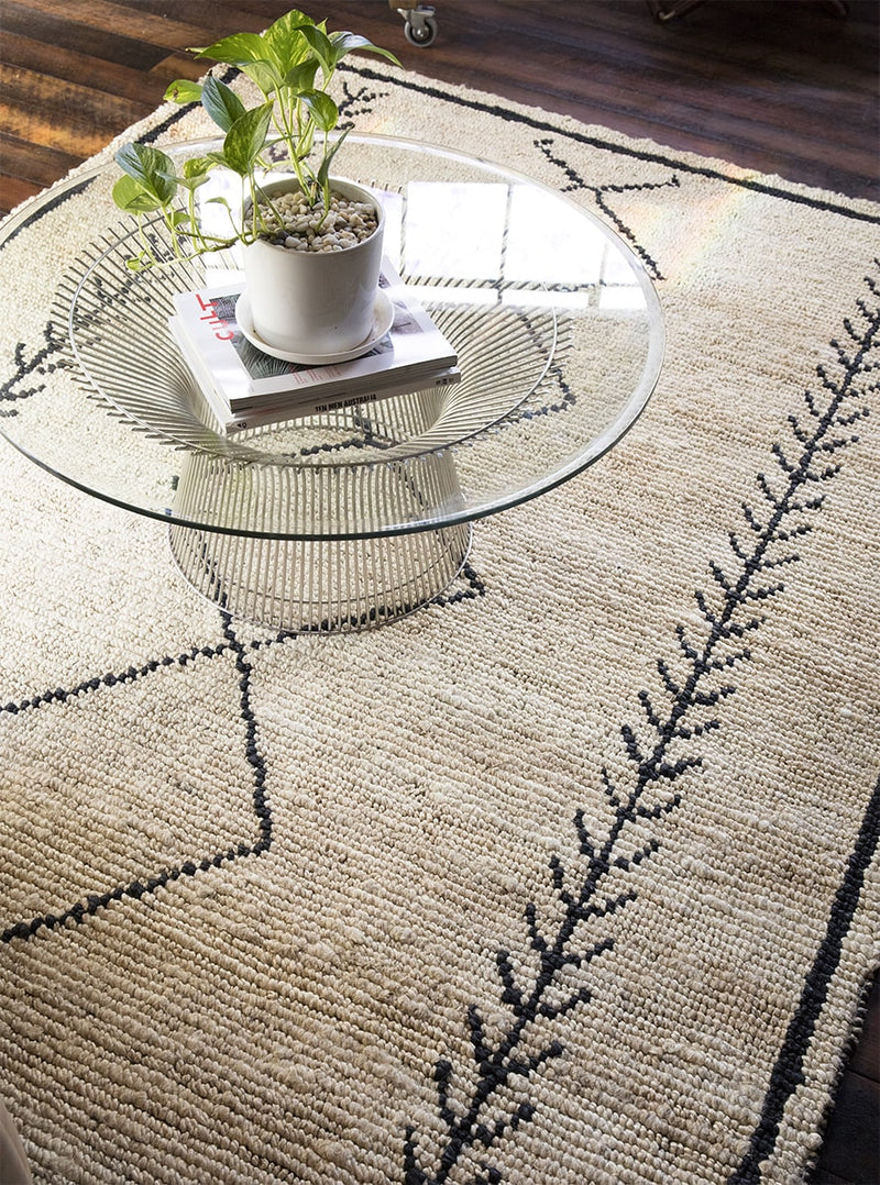 Kenya Tumu Hand Woven Tribal Jute Rug