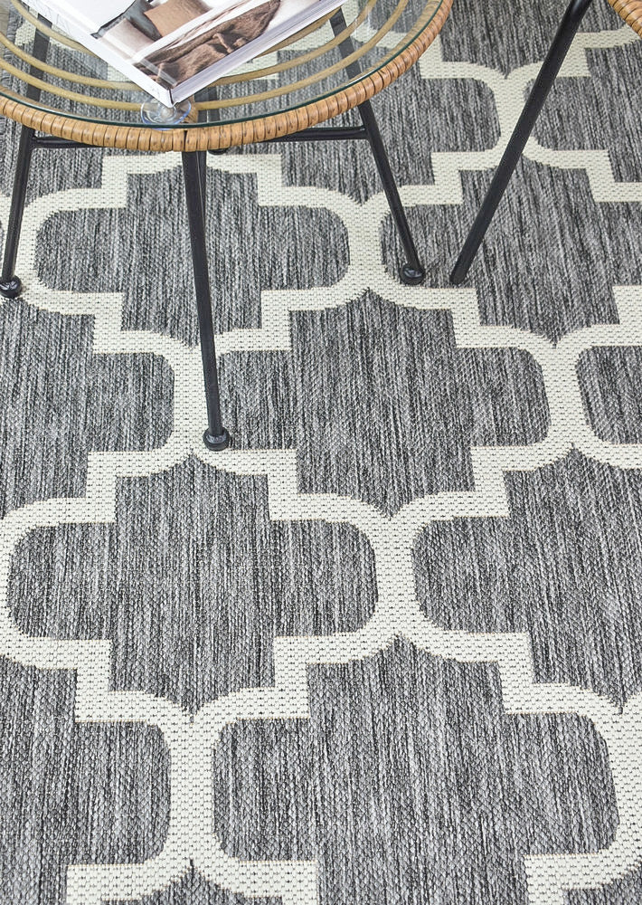 Alaska Indoor Outdoor 68 Light Grey Rug