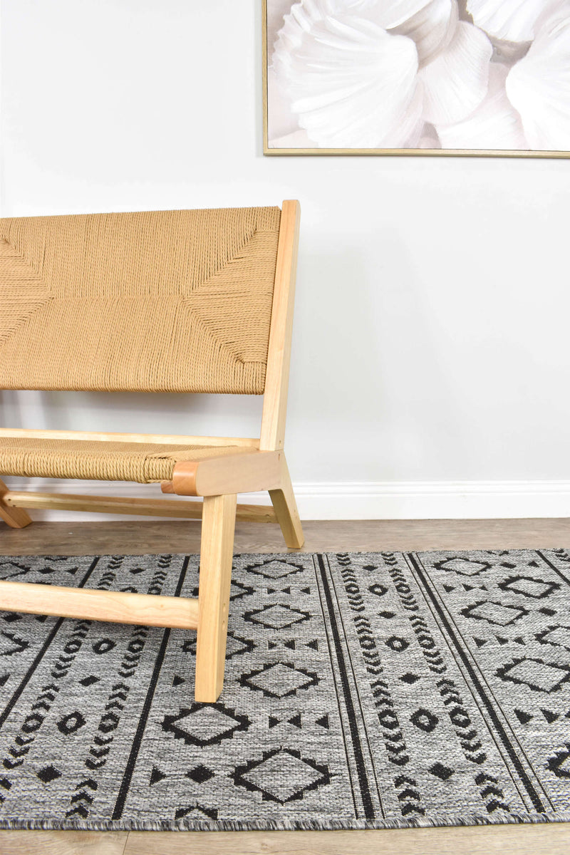 Alaska Indoor Outdoor 33 Dark Grey Rug