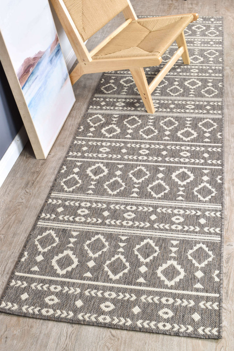 Alaska Indoor Outdoor 33 Brown Rug