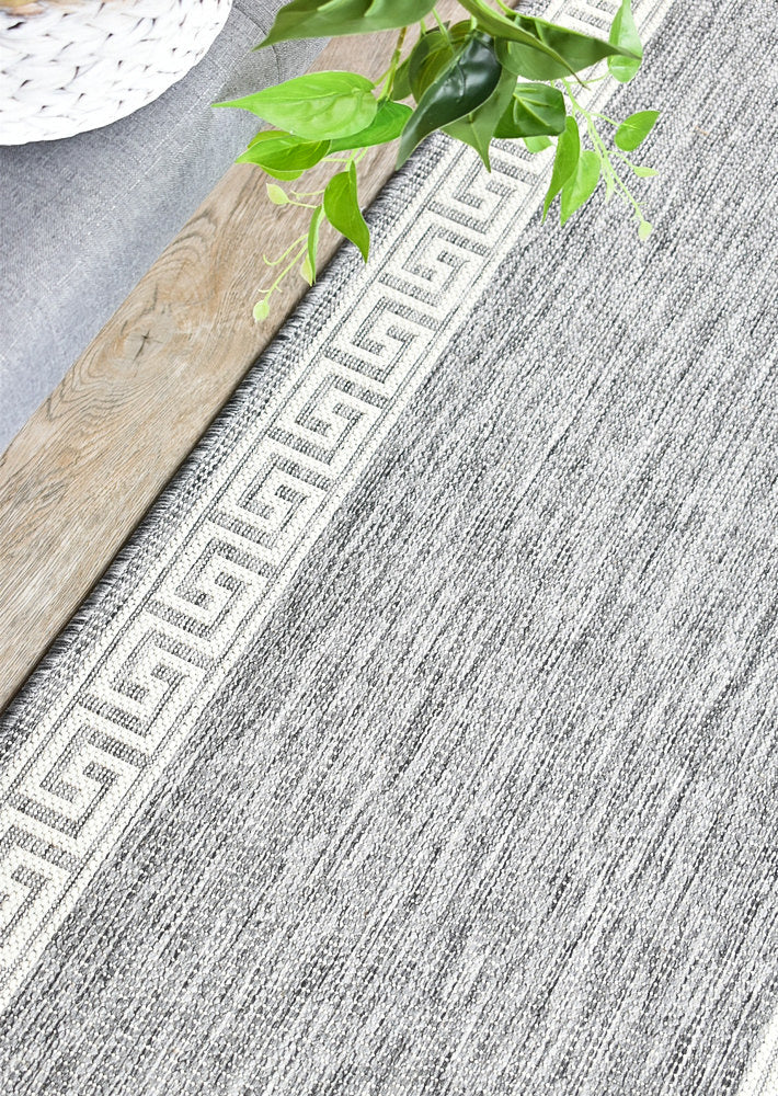 Alaska Indoor Outdoor 81 Light Grey Rug