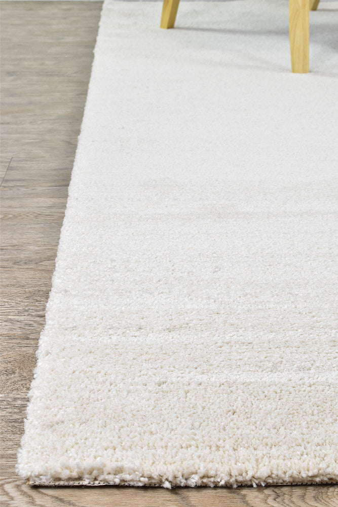 Calympso 17 Cream Rug