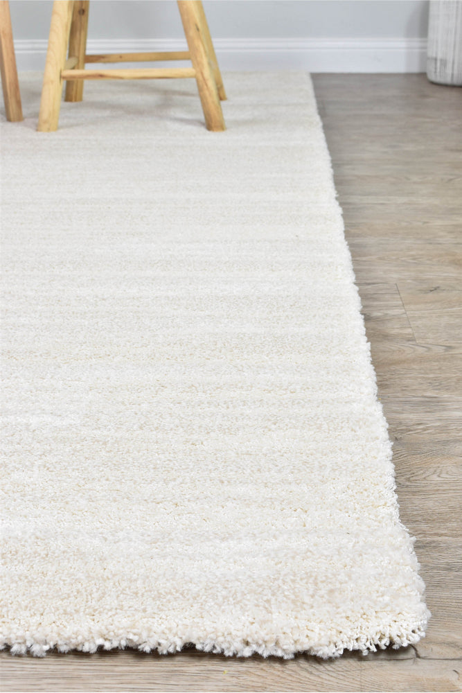 Naomi Topaz Cream Shag Rug