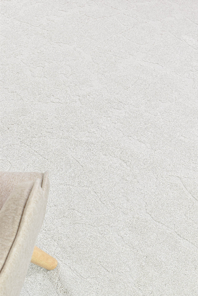 Contour White Agate Rug