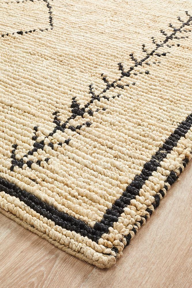Kenya-Kenya Tumu Hand Woven Tribal Jute Rug
