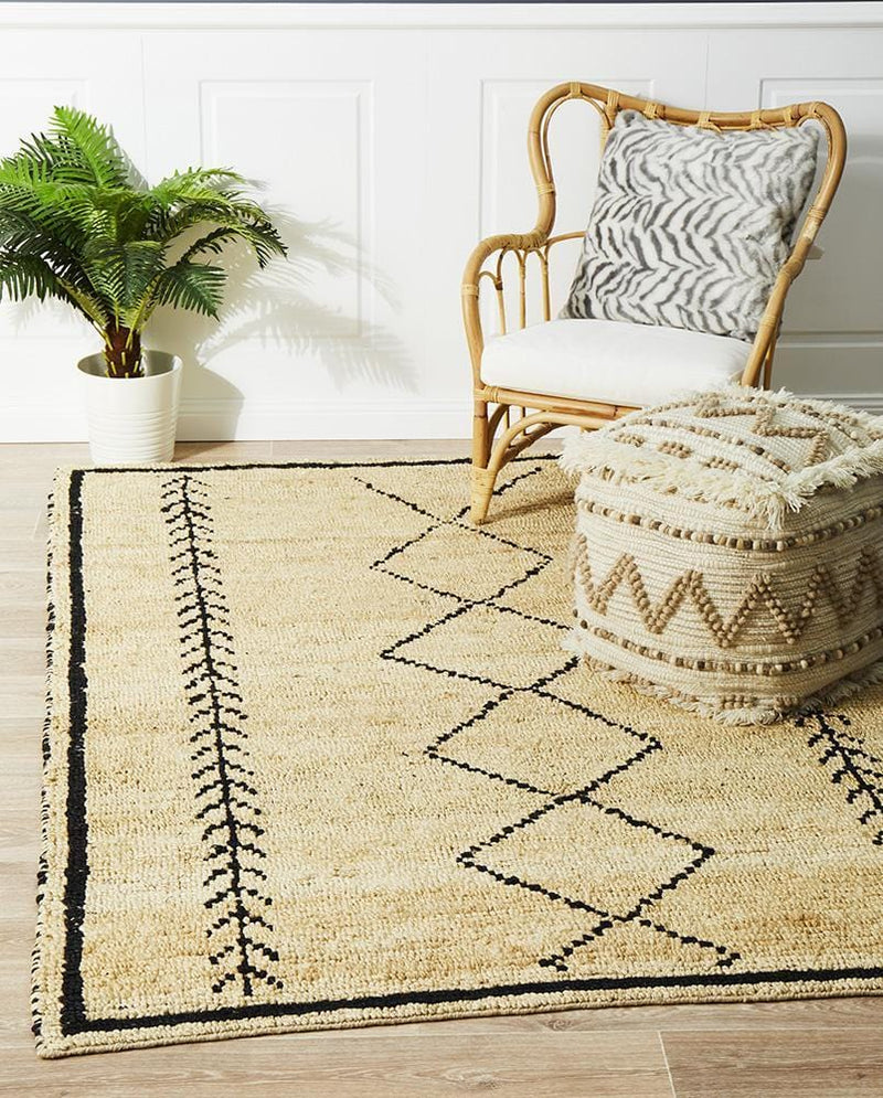 Kenya-Kenya Tumu Hand Woven Tribal Jute Rug