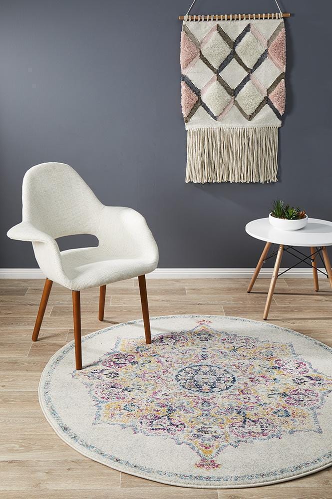 Museum-Museum Kendall Bone Round Rug