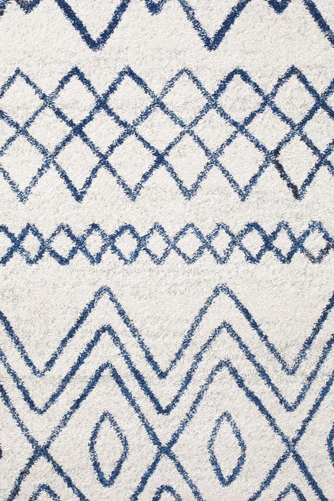 Oasis-Oasis Nadia White Blue Rustic Tribal Round Rug