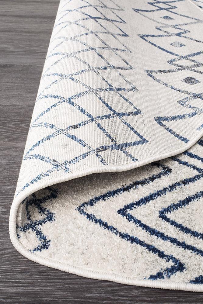 Oasis-Oasis Nadia White Blue Rustic Tribal Round Rug