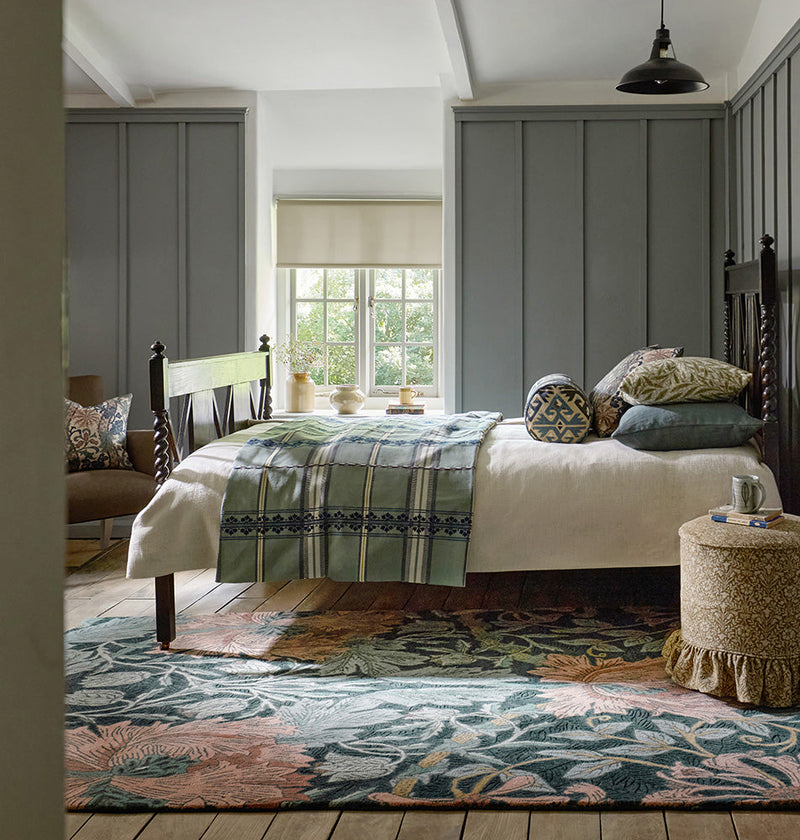 Morris & Co Honeysuckle & Tulip Teal 130407 Rug