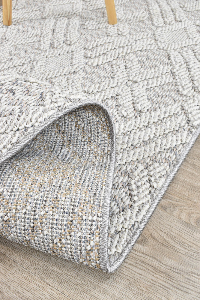 Colorado Diamond Light Grey Outdoor Rug