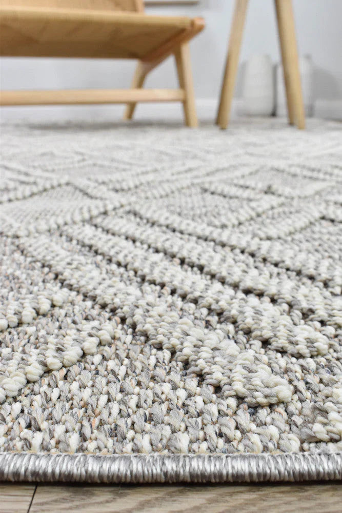 Colorado Diamond Light Grey Outdoor Rug
