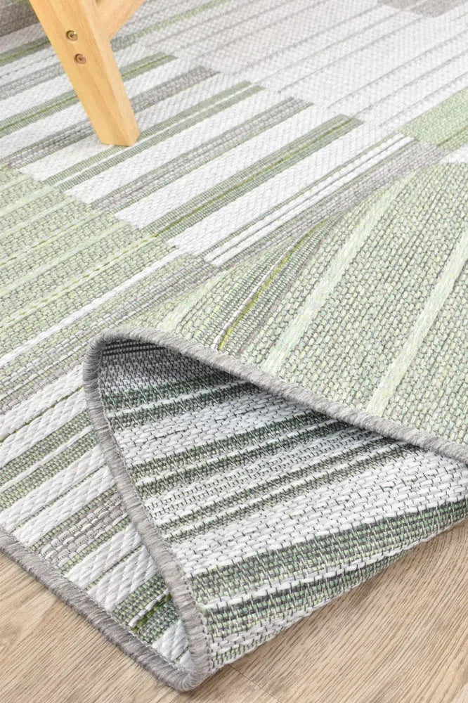 Vermont 54 Mint Green Outdoor Rug