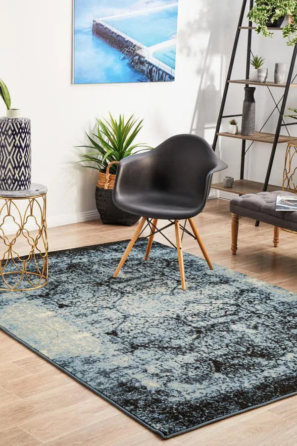 Elisabeth Heritage Rug Navy