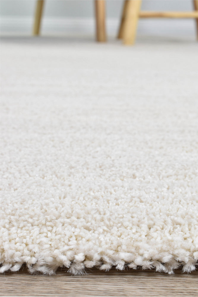 Naomi Topaz Cream Shag Rug