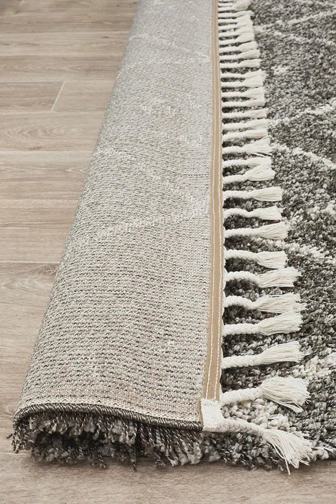 Saffron 44 Grey Rug