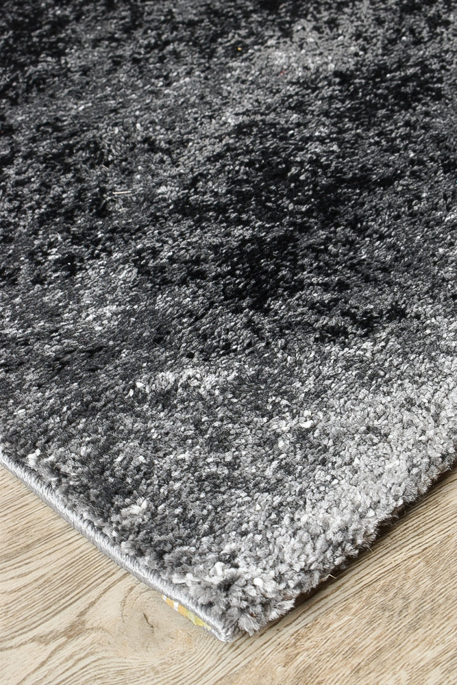 Dahlia 37 Dark Grey Rug