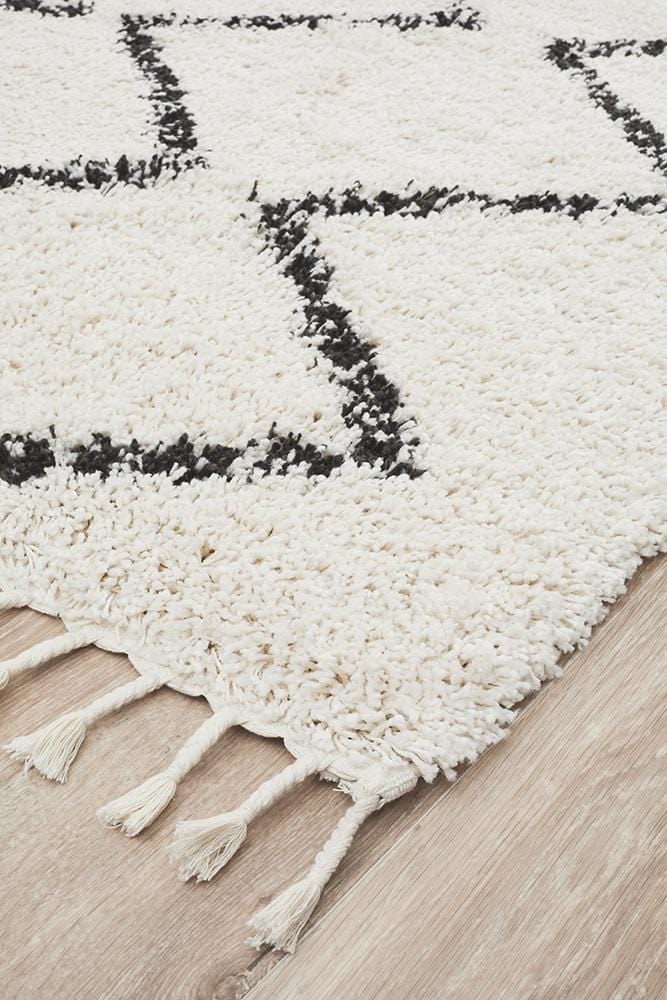 Saffron 11 White Rug