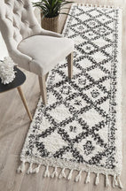 Saffron 33 White Runner Rug