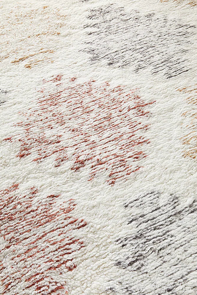 Summit Motif Cream Rug