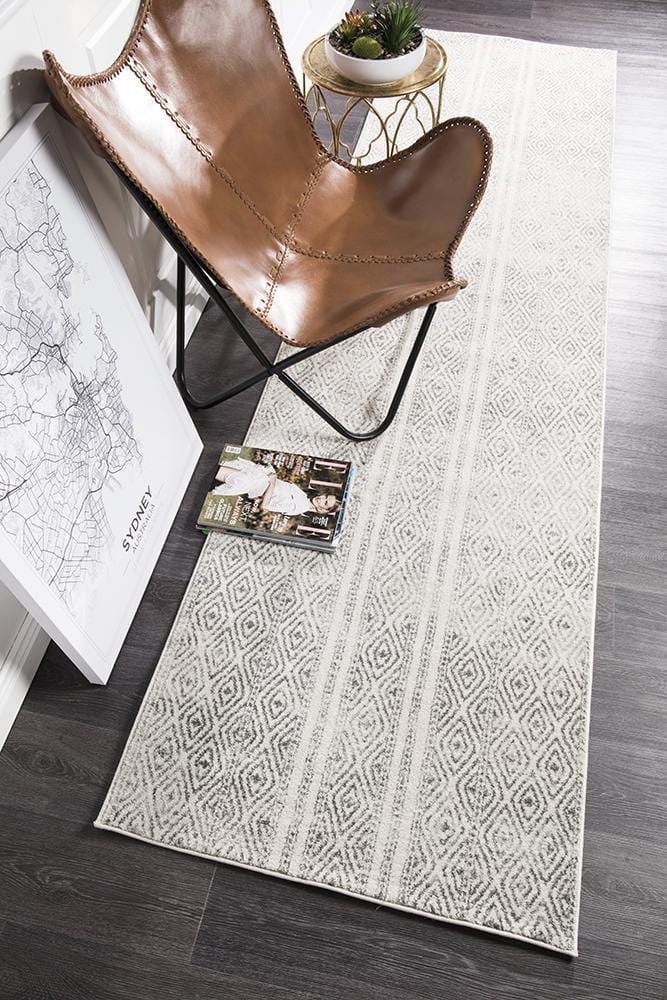 Oasis-Oasis Salma White And Grey Tribal Runner Rug